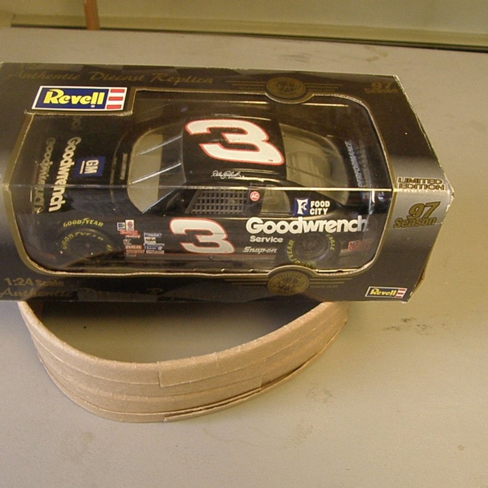 New The Intimidator,Dale Earnhardt classic black #3